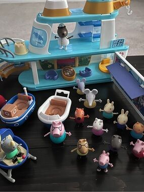 Peppa Pig Cruise Set plus extras